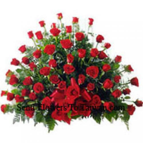 Beau panier de 100 roses rouges